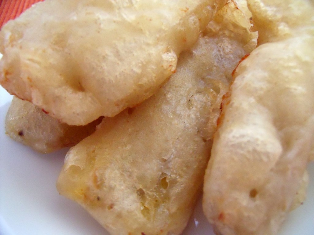 Balinese banana fritters